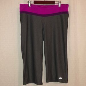 Champion L Gray Pink Active Capri Crop Workout Pants Leggings